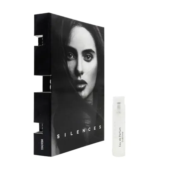 سايلنسيز إن وايت سبلايم من Jacomo Eau de Parfum 1.2 ml…